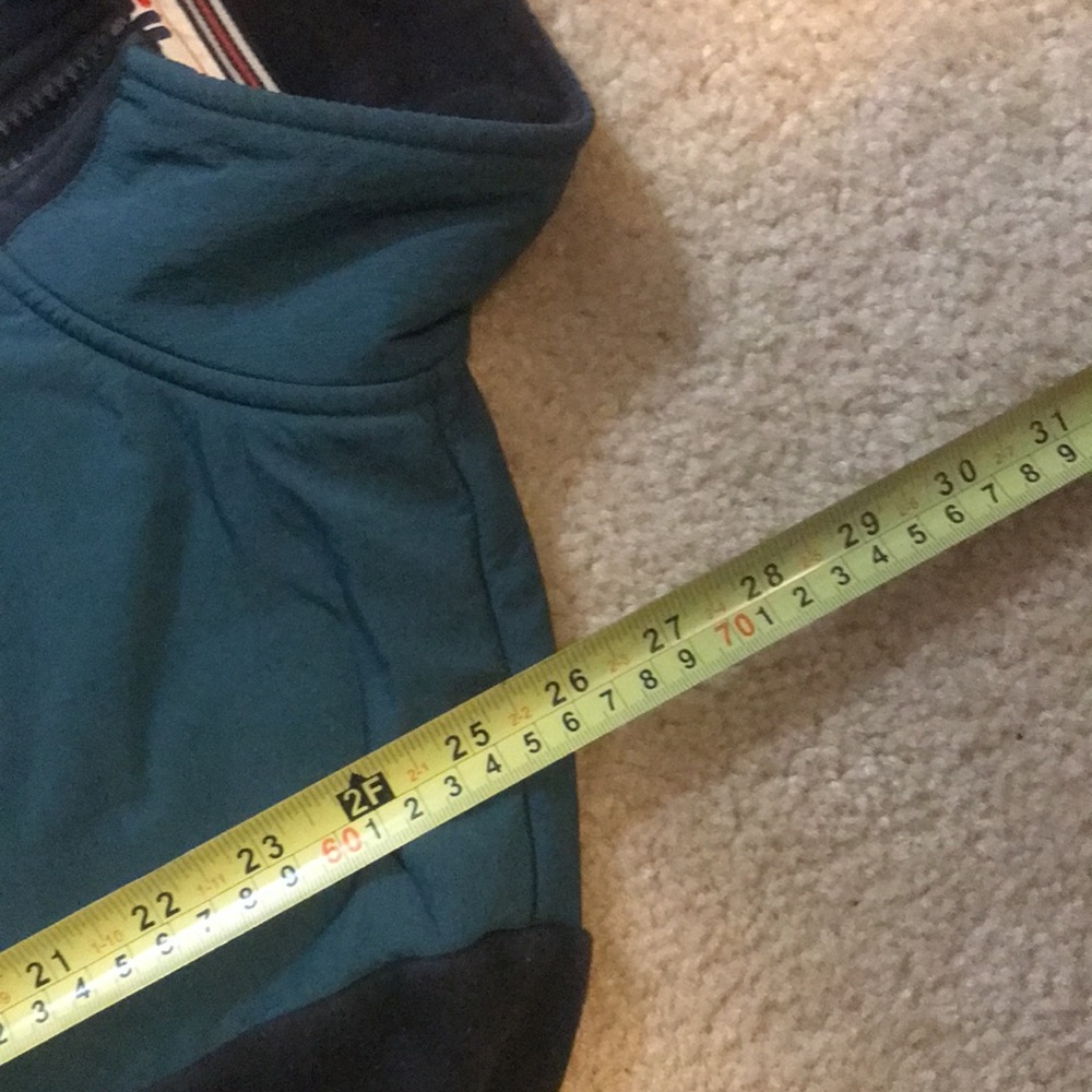 Vintage Fila pullover - Picture 5 of 6